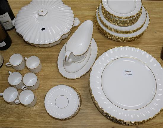 A Spode Midas pattern dinner service